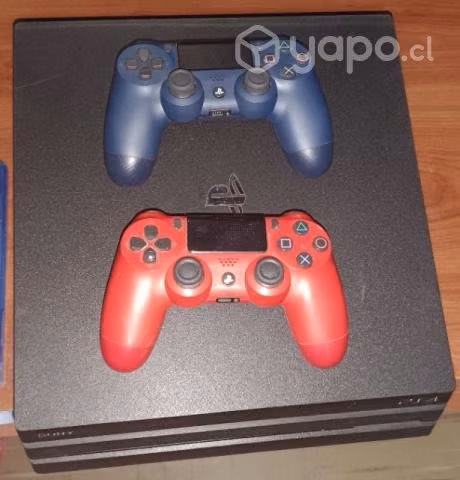 Ps4 1TB 1 año de uso