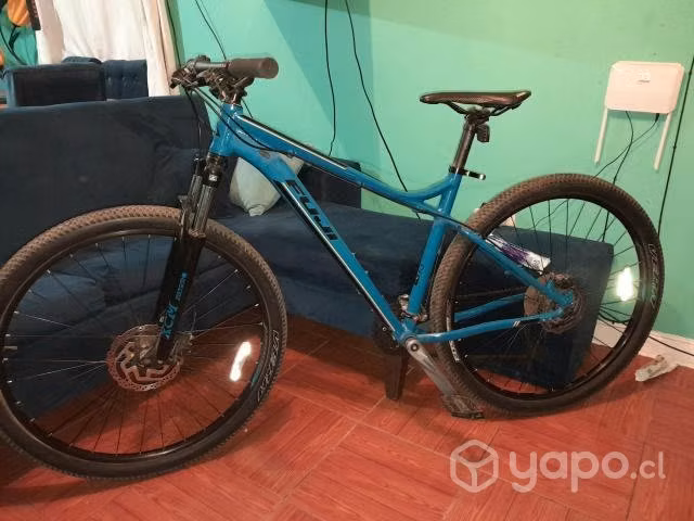 bicicleta fuji nevada