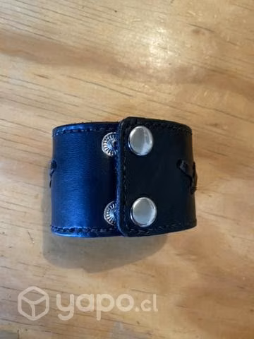 Pulsera cuero estilo rockero, negra - Imagen 2