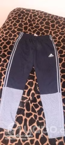 Buzo adidas