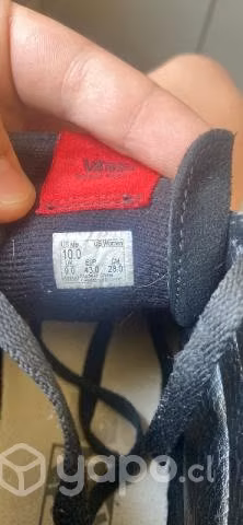 Vans old schol talla 43US y un 9UK - Imagen 4