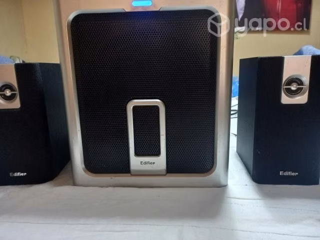 Parlantes surround Edifier
