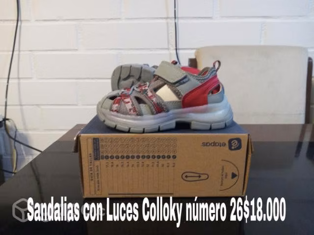 Sandalias Colloky con Luces número 26 originales