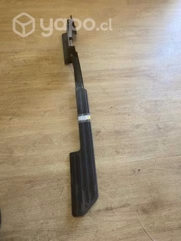 Tapiz cubre zocalo delantero izq VW Amarok 2015