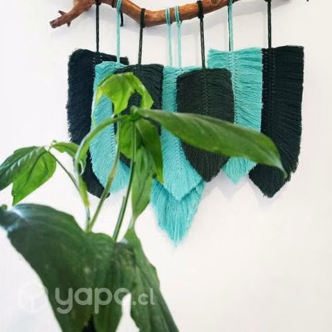 Mural plumas macramé