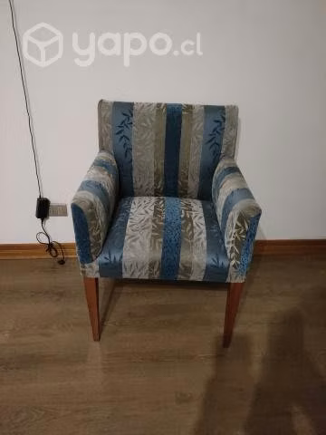 Sitiales de madera tapizados - Imagen 2