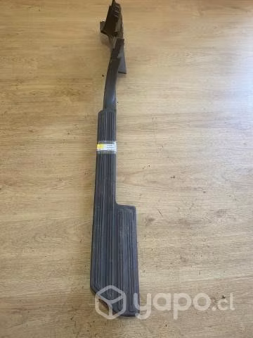 Tapiz cubre zocalo delantero derec VW Amarok 2015