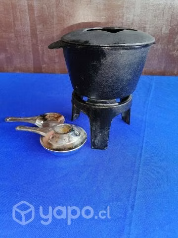 Hermoso fondue de hierro fundido