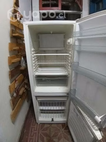Refrigerador Whirlpool, usado en buen estado