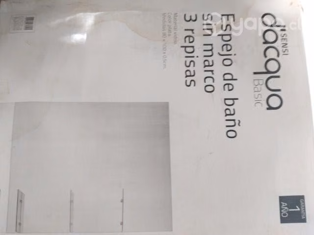 Espejo nuevo, guardado por años