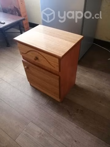 Velador madera excelente estado
