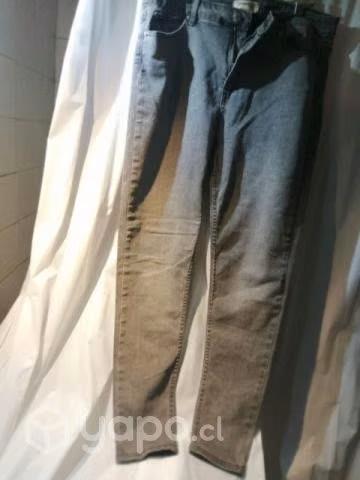 Ropa excelente estado