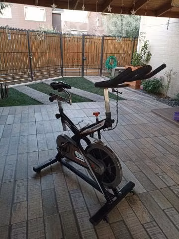 Bicicleta spinning usada