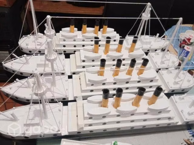 Barco titanic decorativo