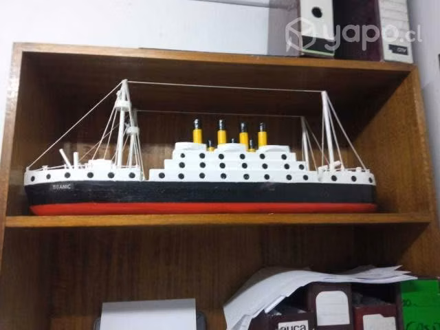 Barco titanic decorativo