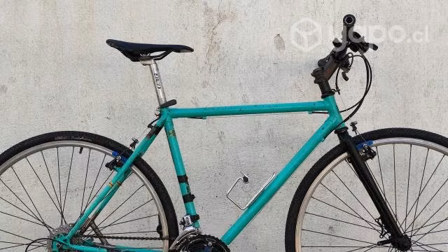 BICICLETA HIBRIDA TALLA 53 ARO 700x33 3x9 VEL