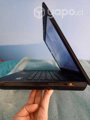 Notebook Lenovo Poco uso