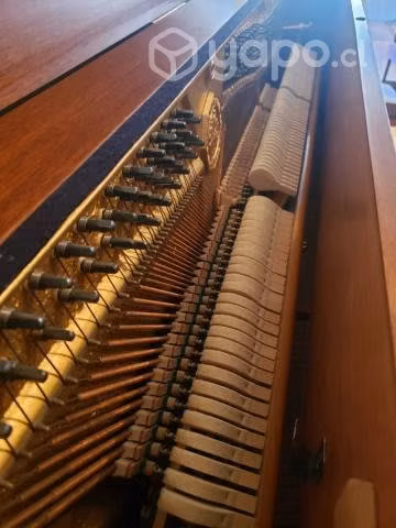 Piano Ronisch Alemán