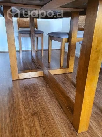 Mesa madera comedor (sin sillas, fueron vendidas)