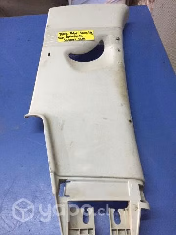 Tapiz cubre pilar trasero superior izq VW Amarok
