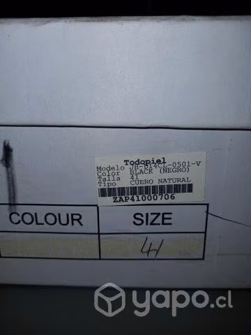 Zapato reina, color negro de cuero talla 41