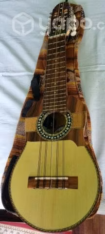 Charango Profesional