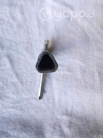Llave triangular M8