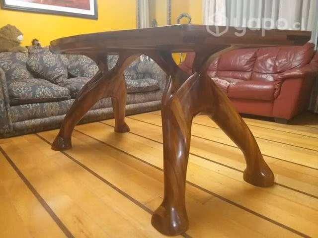 Hermoso comedor Mañio Lingue Asimetrica
