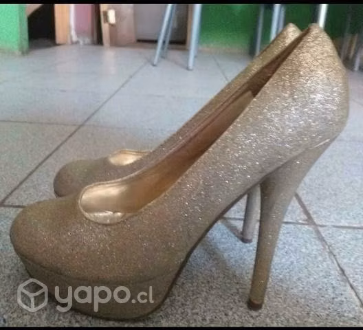 Zapatos taco aguja