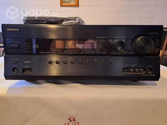 AV Receiver ONKYO modeloTX-SR608