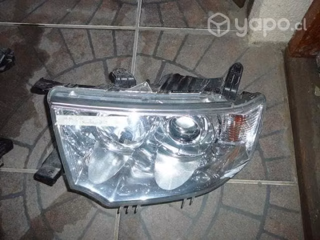 Optico lh mitsubishi montero g2 2015