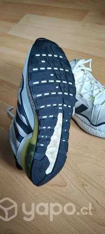 Zapatilla Adidas
