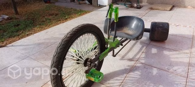 Triciclo green machine