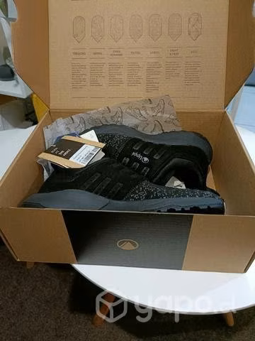 Zapatillas Hombre Lippi Black N° 39/40 y 42 Nuevas