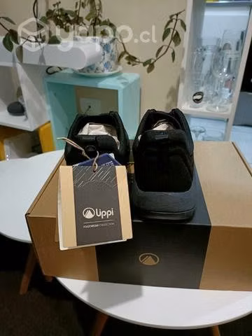 Zapatillas Hombre Lippi Black N° 39/40 y 42 Nuevas