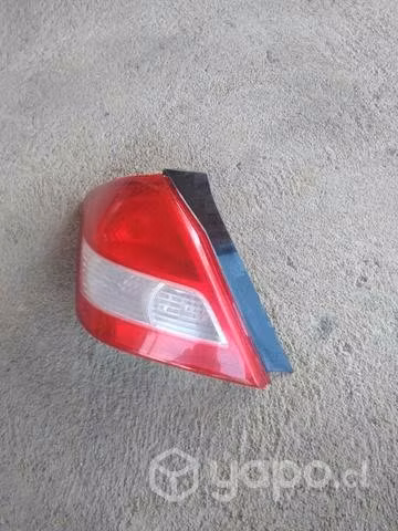 Foco trasero RH suzuki DZIRE 13 al 17