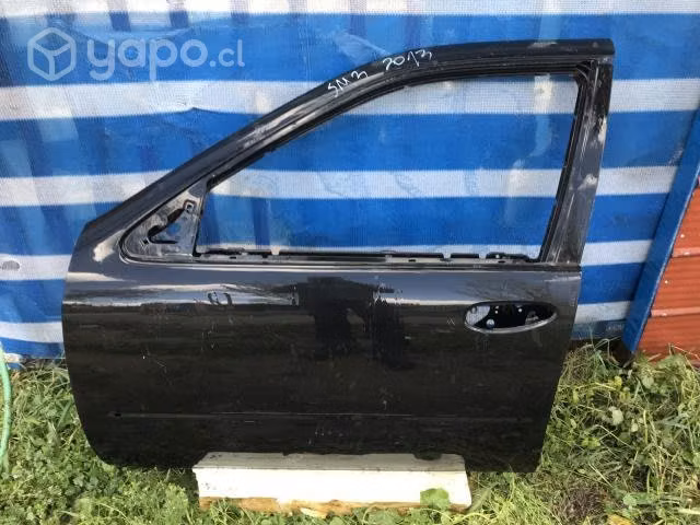 Puerta LH Samsung SM3 (2013)