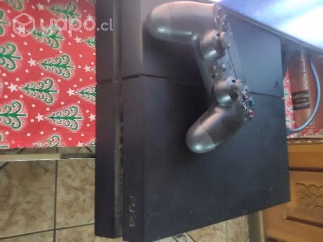 Playstation 4 y máquina arcade