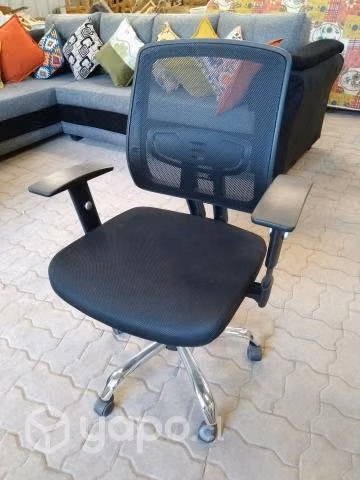Mueble 20: silla operativa
