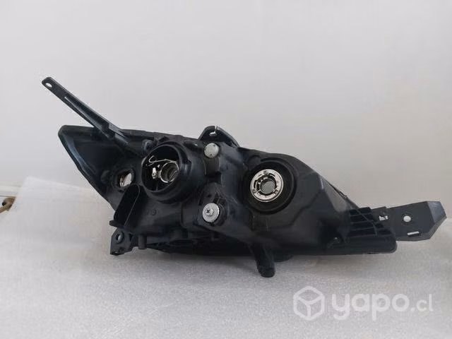 Óptico mazda 3 primera generación nuevos sin uso