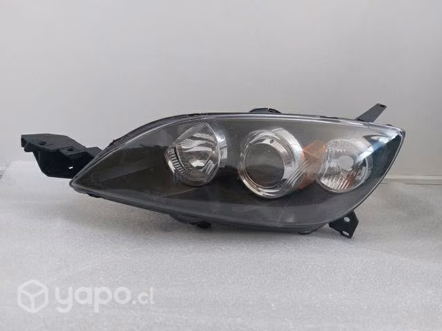 Óptico mazda 3 primera generación nuevos sin uso