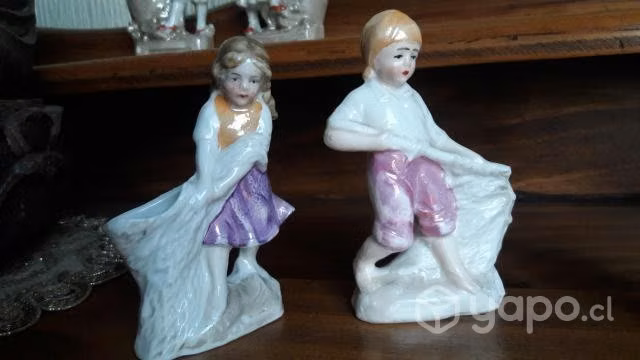 Antiguos violeteros de porcelana alemana numeradas