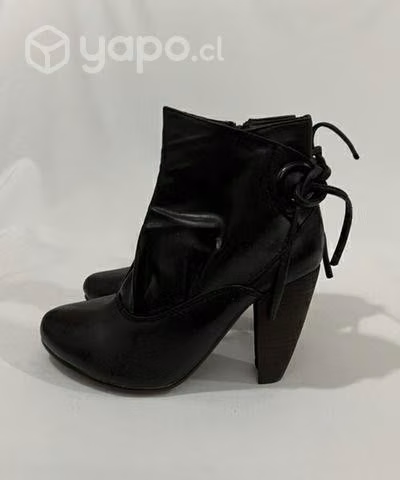 Botín 100% Sintético Marca Marquis N*36 Negro