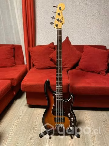 Bajo Fender Precisión Bass American Deluxe