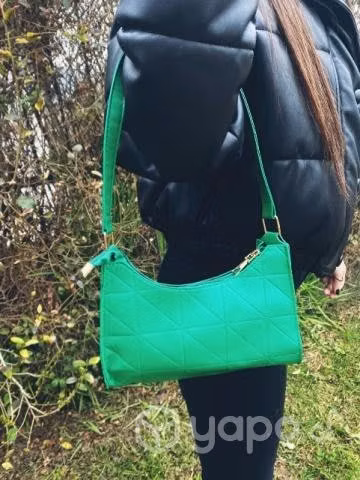 Cartera verde