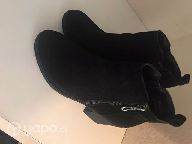Zapatos número 37 marca the Hills