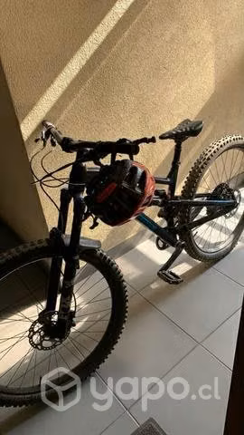 Bicicleta enduro Polygon N9