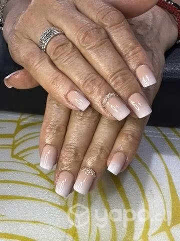 Manicure en Acrílico