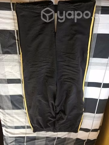 Buzo adidas dorado limitado - Imagen 2