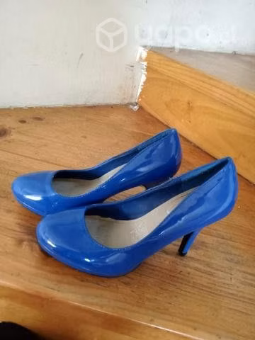 Zapatos charol azul exelente estado
